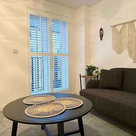 Serene Home Ideally Connected To Central London Μπρόμλεϊ Εξωτερικό φωτογραφία