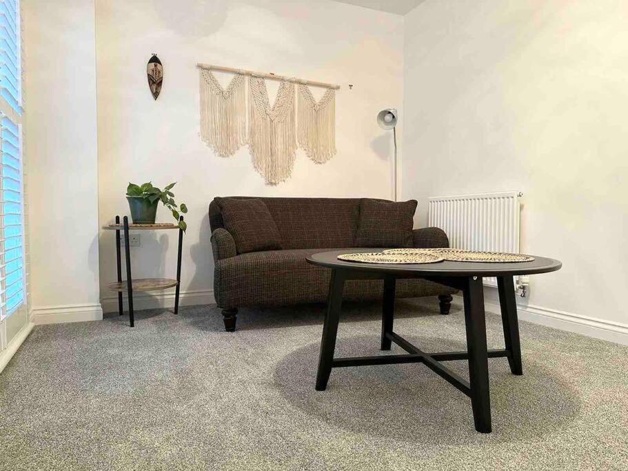 Serene Home Ideally Connected To Central London Μπρόμλεϊ Εξωτερικό φωτογραφία